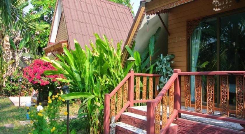 Himawari Restaurant And Cottage Ban Nong Hin  Exterior foto